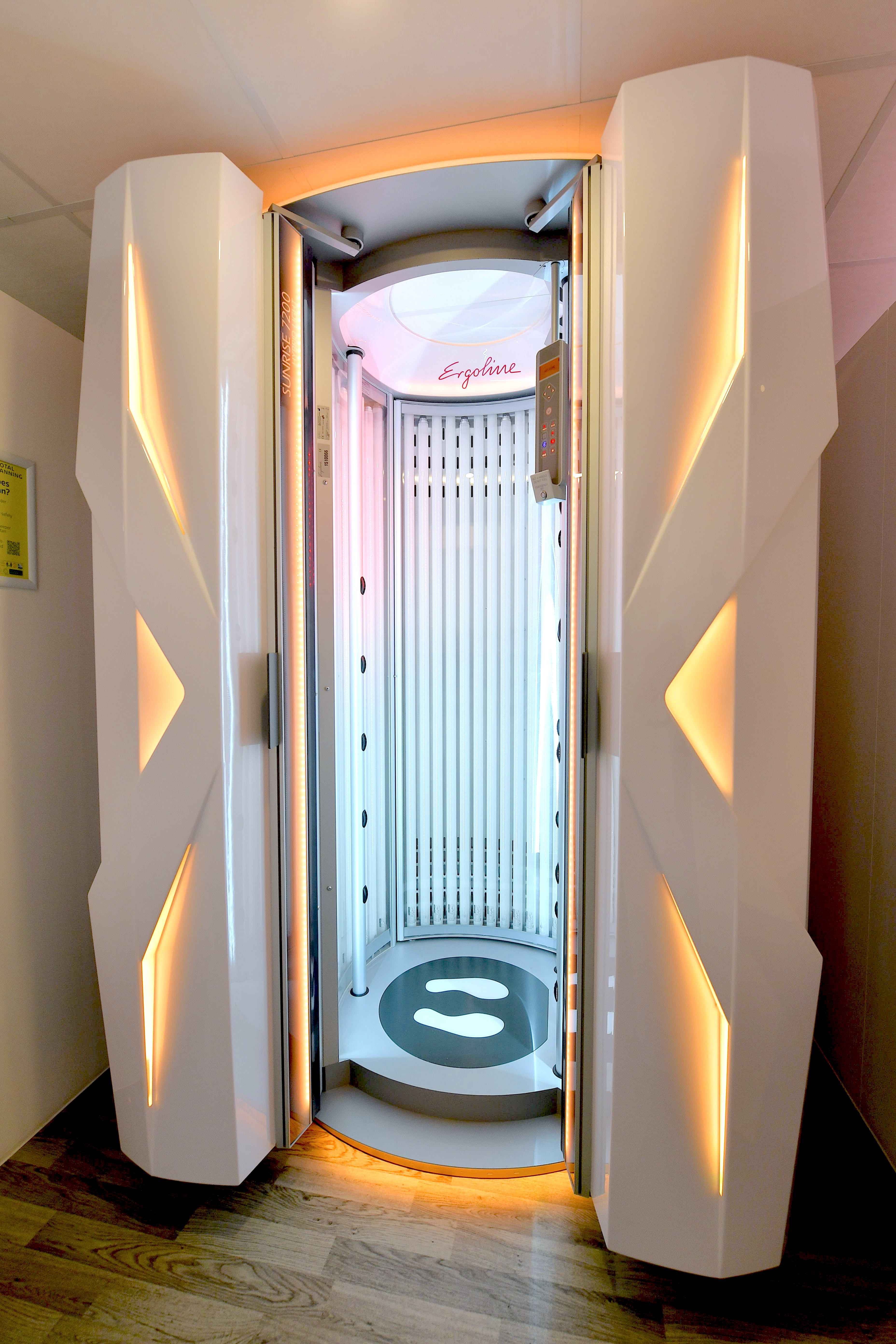 Ergoline Sunrise 7200 stand-up sunbed